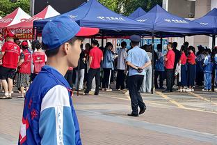 哈登：这是以后很多场胜利的第一场 要为客场之旅做好准备